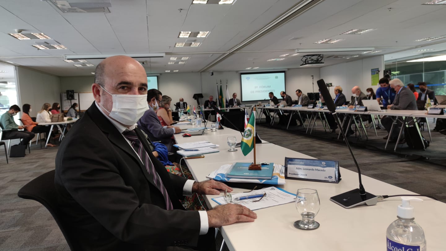 Presidente do CRA-CE destaca cases cearenses durante Forum de Presidentes, em Brasília